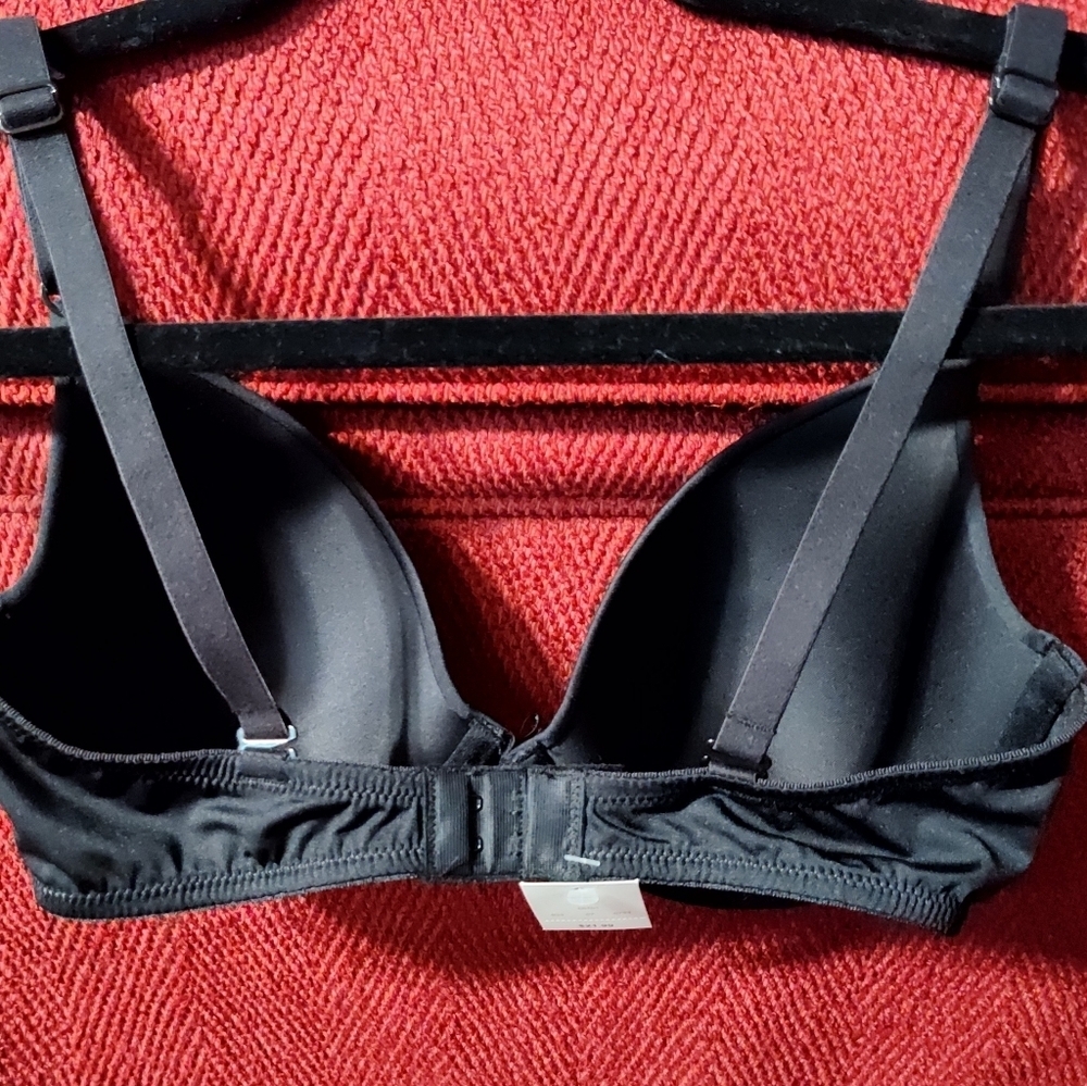 Two 34D NWTs Maidenform T-shirt Bras 2 For 1 - Picture 5 of 11